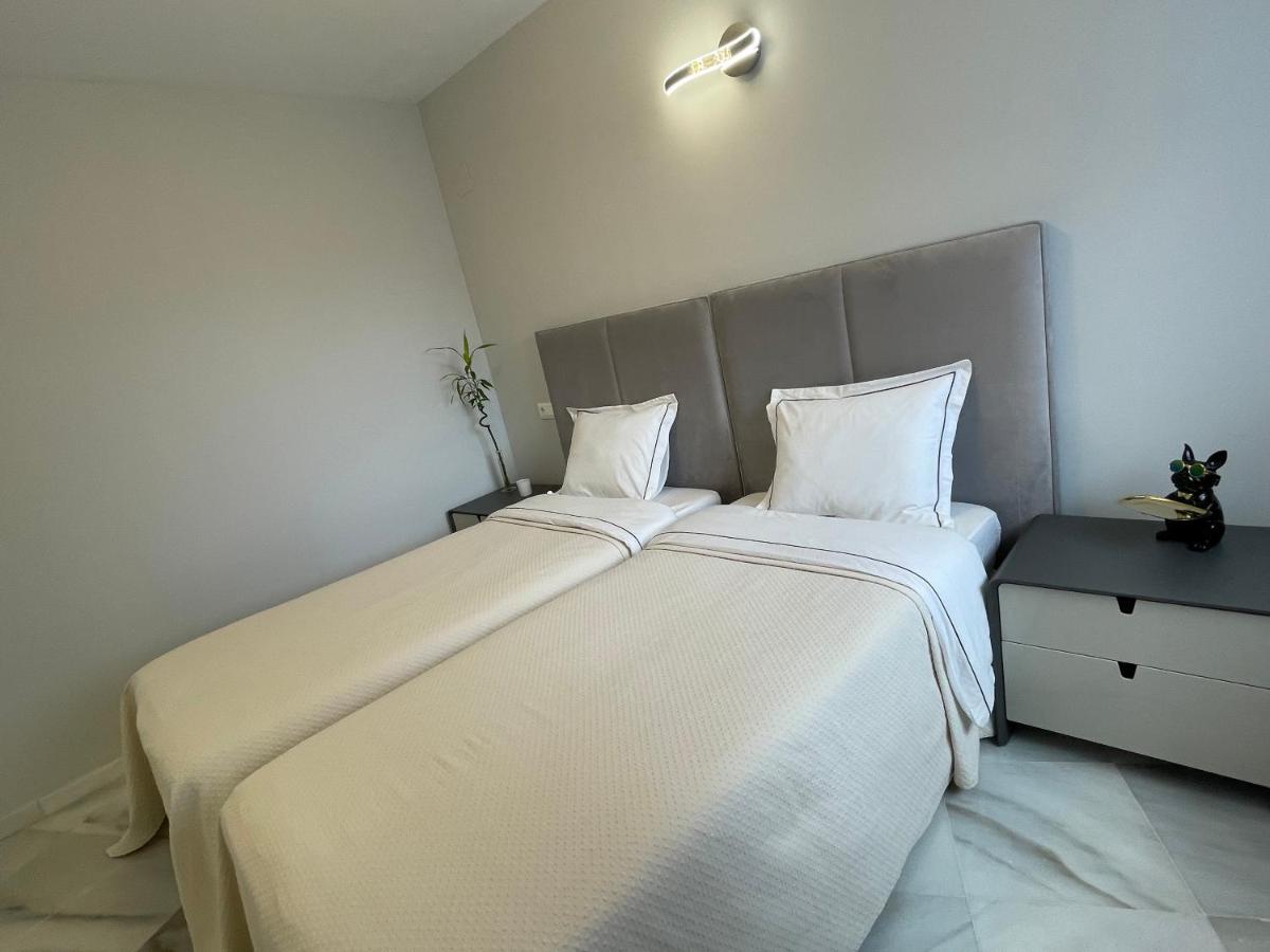 Luxury Apartment Benalmadena First Line Buitenkant foto
