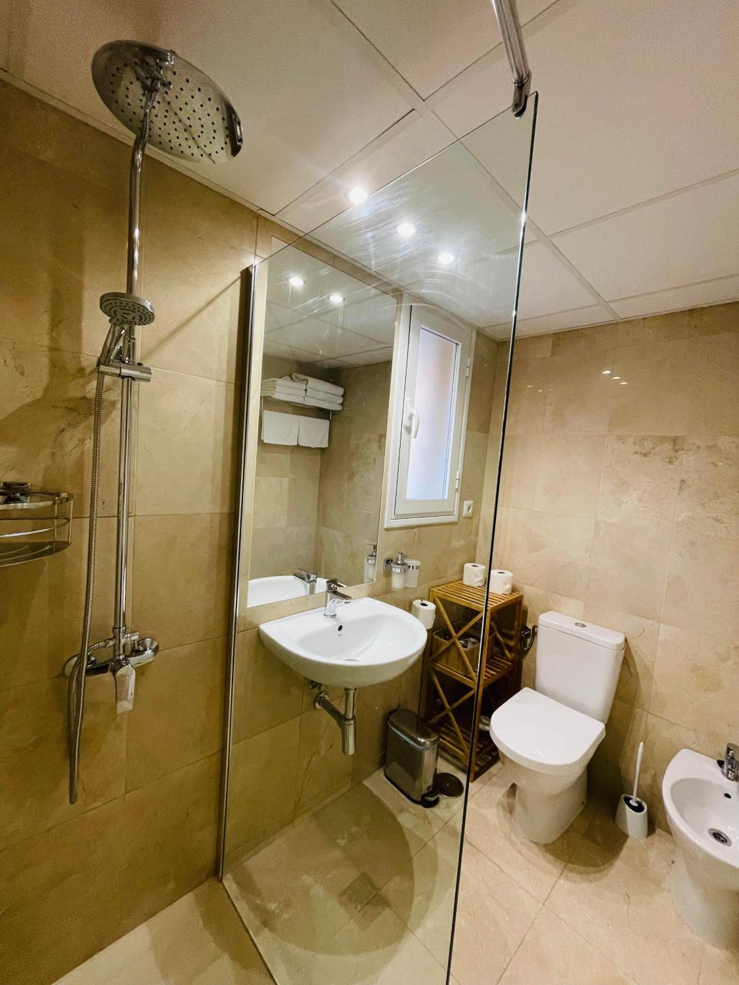 Luxury Apartment Benalmadena First Line Buitenkant foto