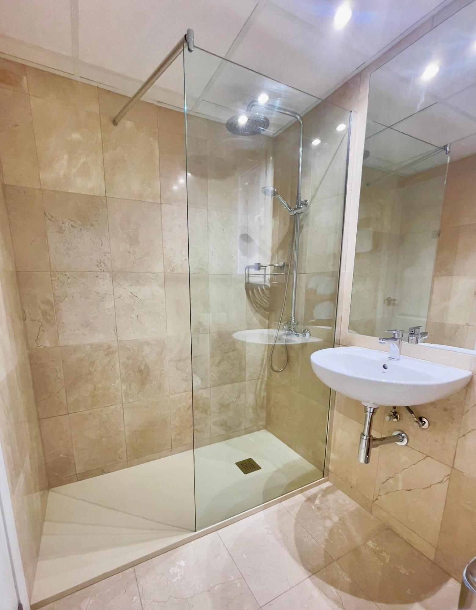 Luxury Apartment Benalmadena First Line Buitenkant foto